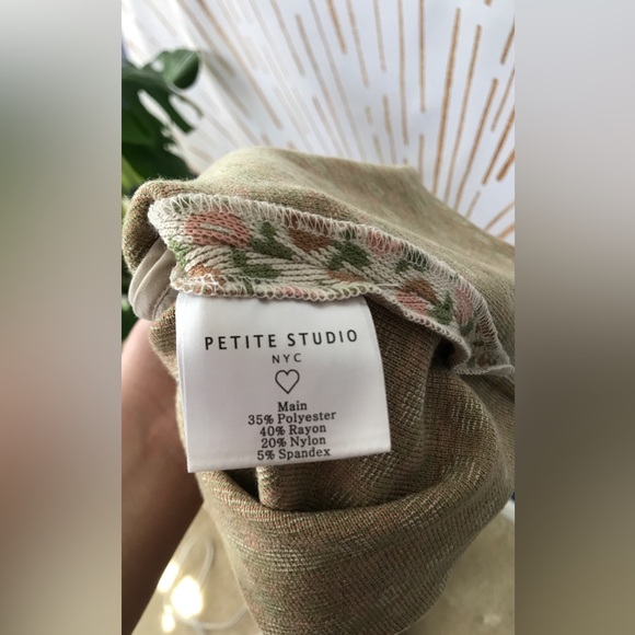 💐Petite Studio Riley Skirt in Daisy Print - Picture 9 of 12